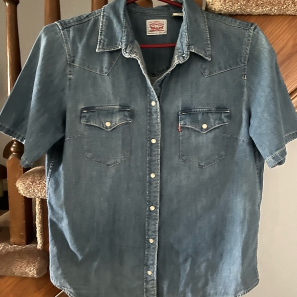 Levi's  denim shirt - Picture 1 of 5